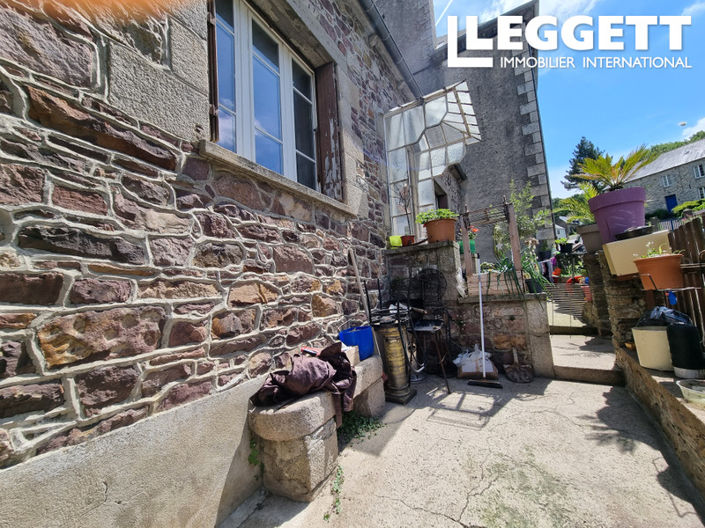 Image No.10-3 Bed House for sale