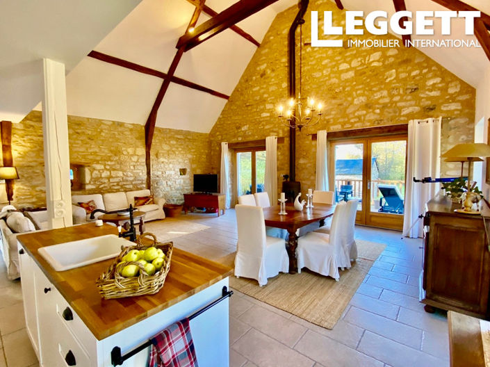 Image No.2-4 Bed House for sale