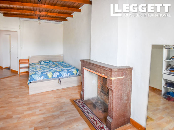 Image No.8-3 Bed House for sale