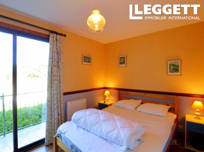 Image No.7-2 Bed House for sale