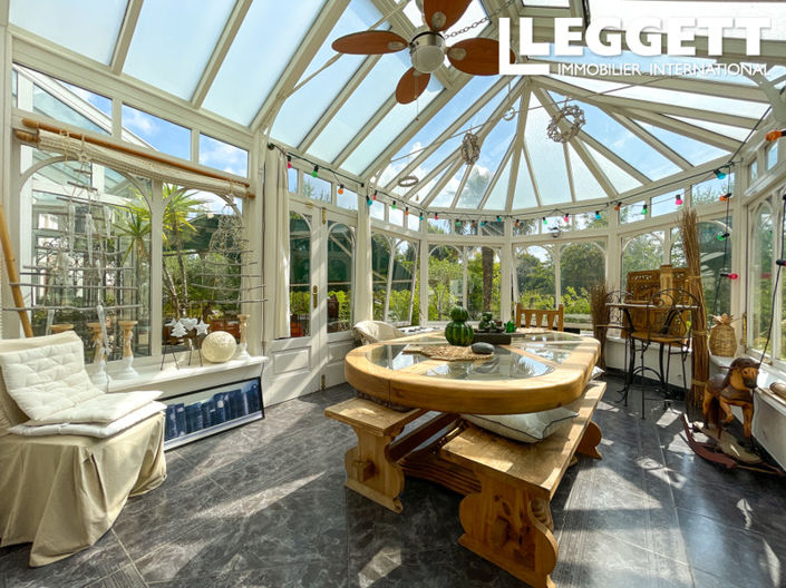 Image No.8-4 Bed House for sale