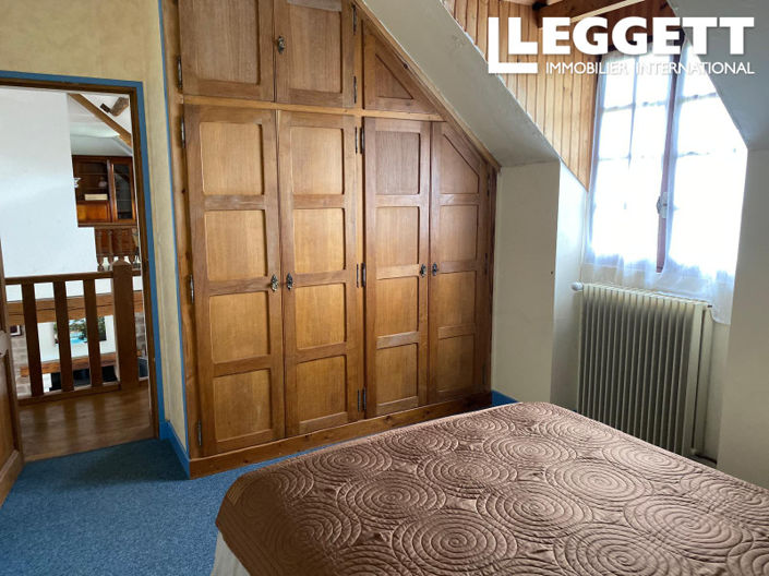 Image No.8-4 Bed House for sale