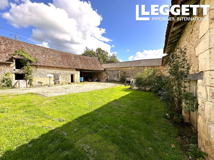 Image No.2-4 Bed House for sale