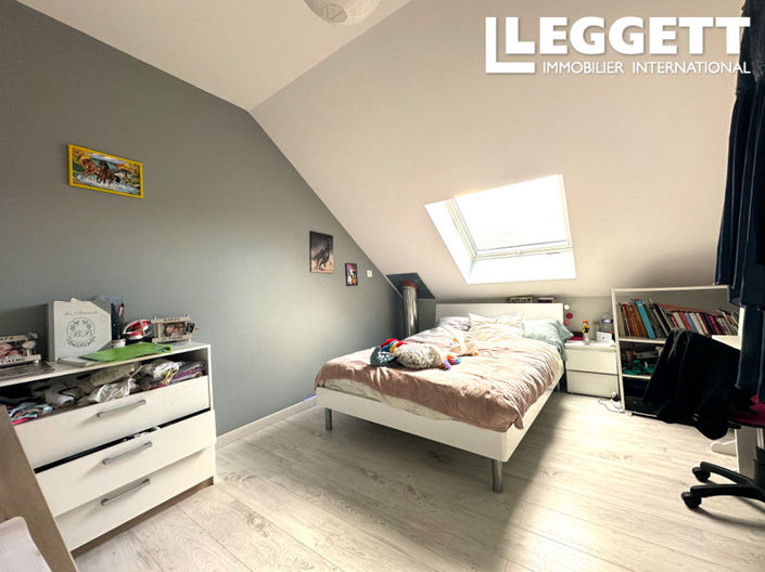 Image No.9-4 Bed House for sale