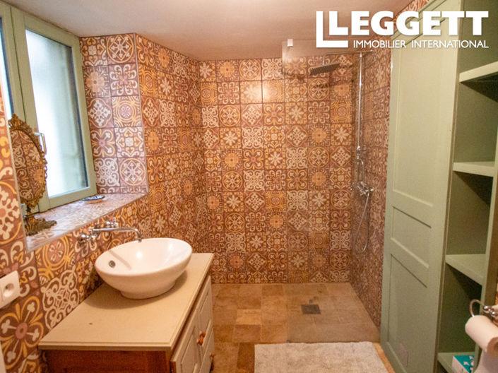 Image No.8-4 Bed House for sale