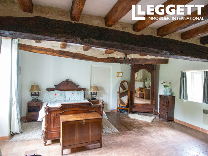 Image No.9-4 Bed House for sale