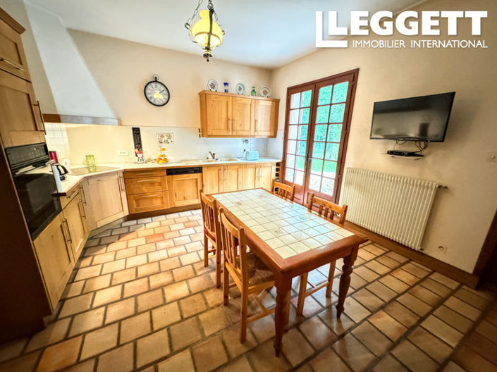 Image No.6-4 Bed House for sale