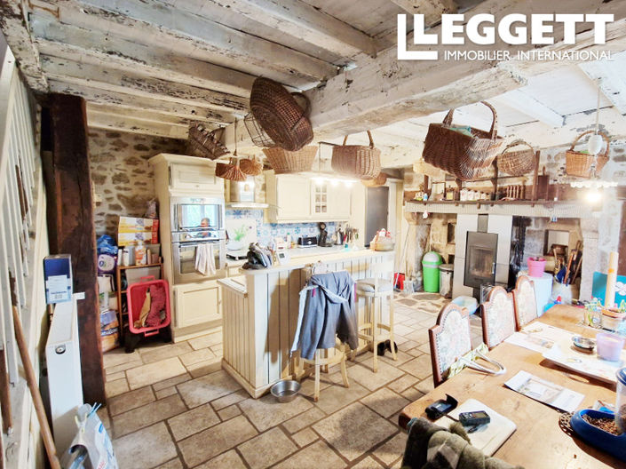 Image No.6-3 Bed House for sale