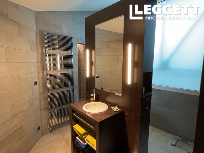 Image No.6-4 Bed Apartment for sale