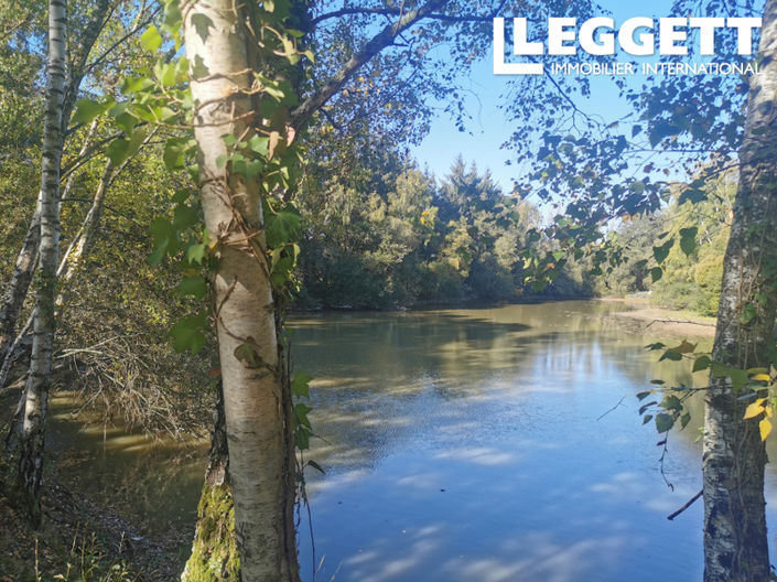 Image No.1-1 Bed Land for sale