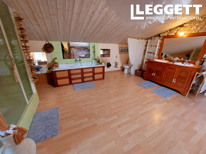 Image No.9-4 Bed House for sale