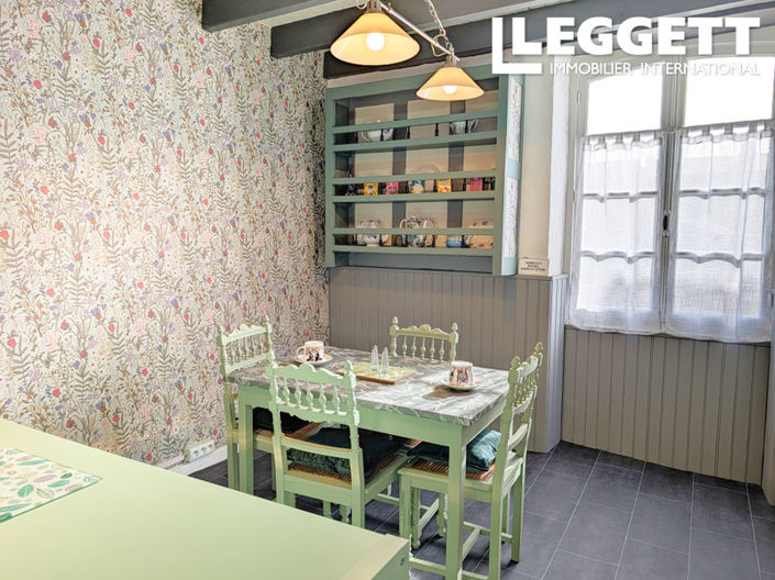 Image No.3-3 Bed House for sale