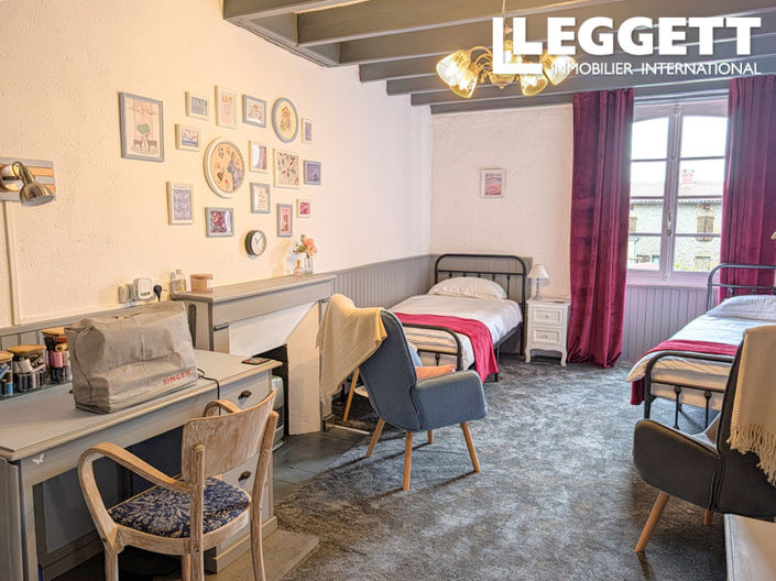 Image No.9-3 Bed House for sale