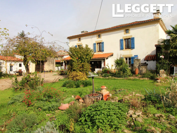 Image No.2-4 Bed House for sale