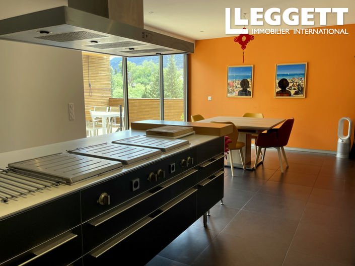 Image No.3-3 Bed House for sale