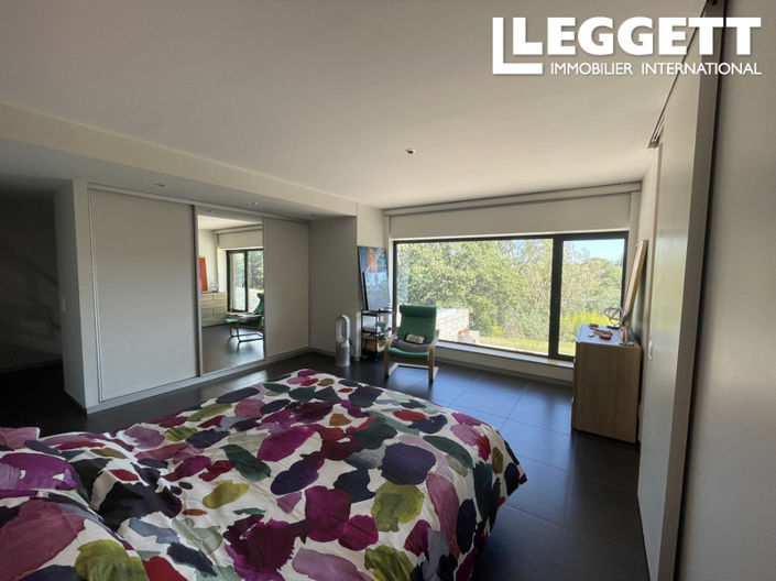 Image No.7-3 Bed House for sale