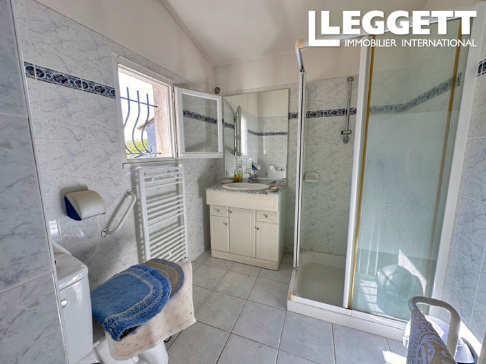 Image No.7-4 Bed House for sale