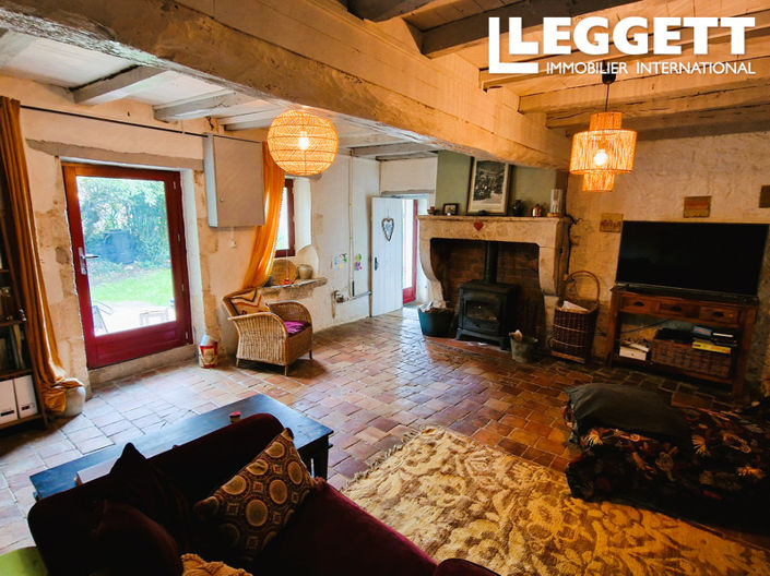 Image No.2-4 Bed House for sale