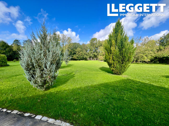 Image No.9-5 Bed House for sale