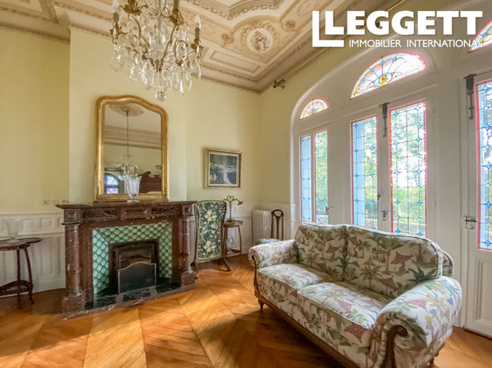 Image No.3-6 Bed Chateaux for sale