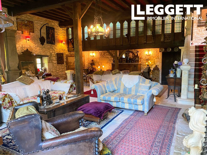 Image No.6-5 Bed House for sale