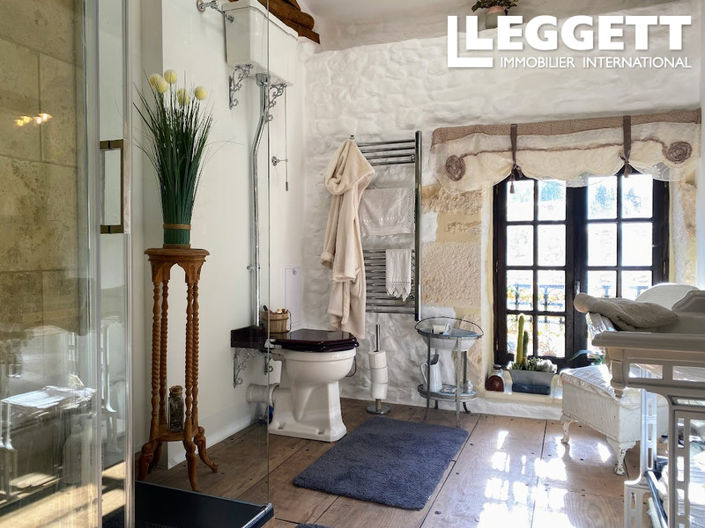 Image No.10-5 Bed House for sale