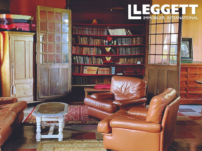 Image No.4-14 Bed Chateaux for sale