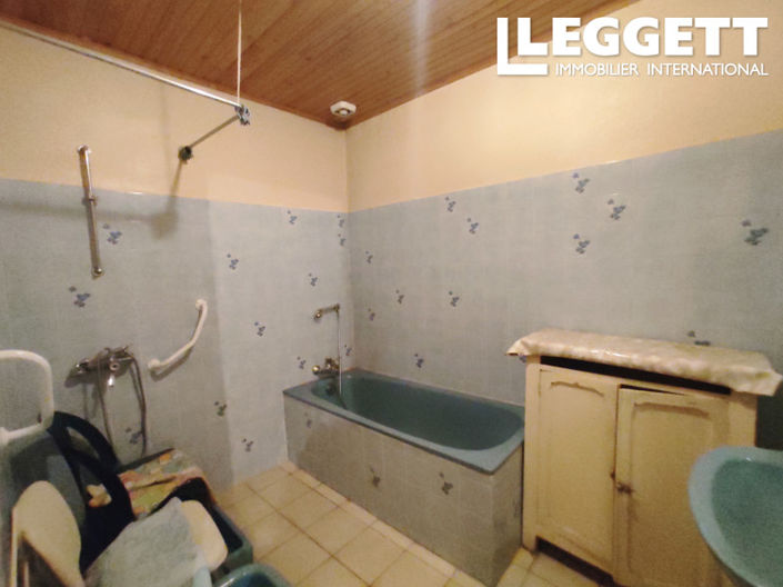 Image No.4-House for sale