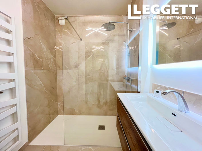 Image No.10-2 Bed Apartment for sale