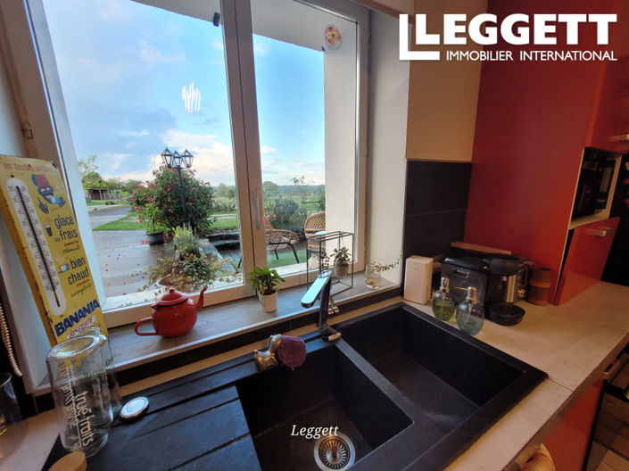 Image No.10-7 Bed House for sale