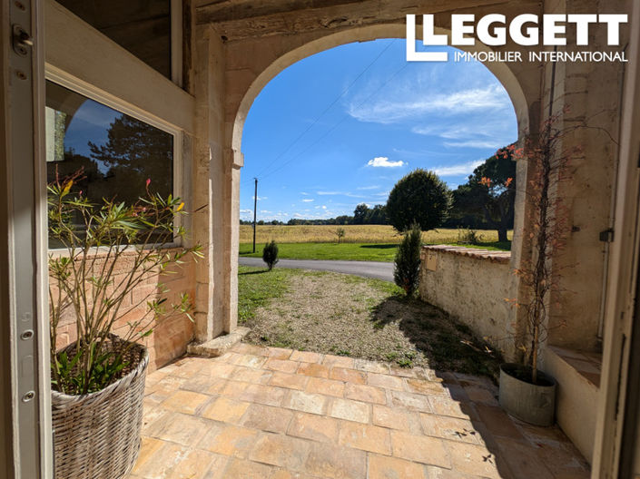 Image No.8-3 Bed House for sale