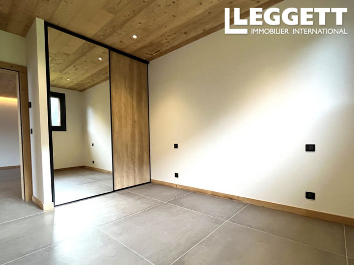 Image No.9-3 Bed Apartment for sale