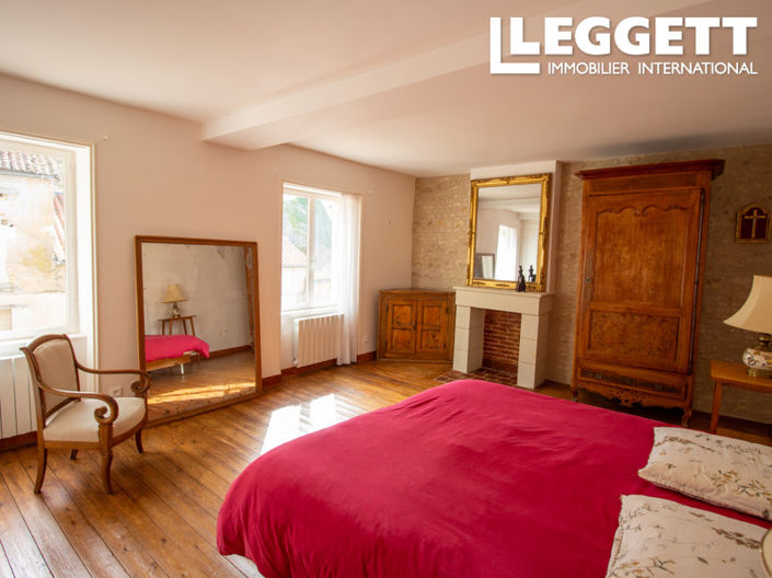 Image No.5-6 Bed House for sale