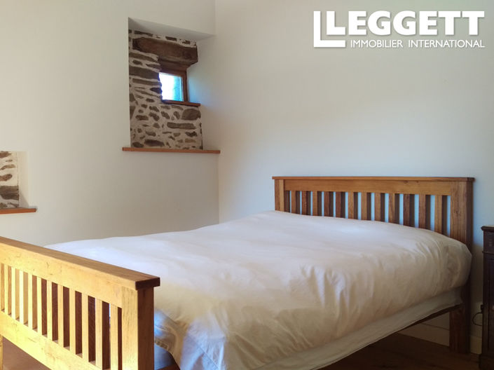 Image No.7-5 Bed House for sale