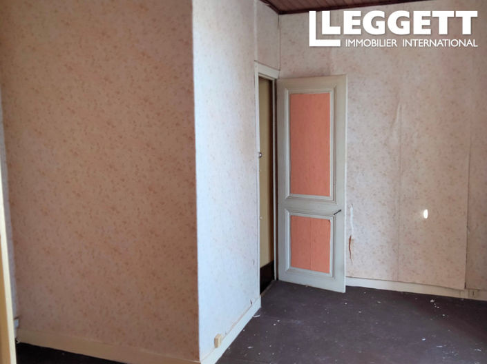 Image No.9-3 Bed House for sale