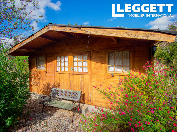 Image No.10-8 Bed House for sale