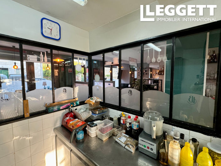 Image No.7-5 Bed Commercial for sale