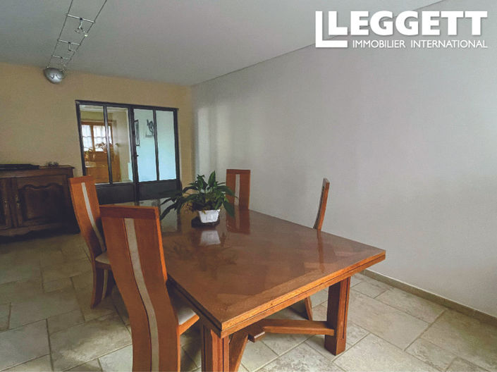 Image No.9-4 Bed House for sale