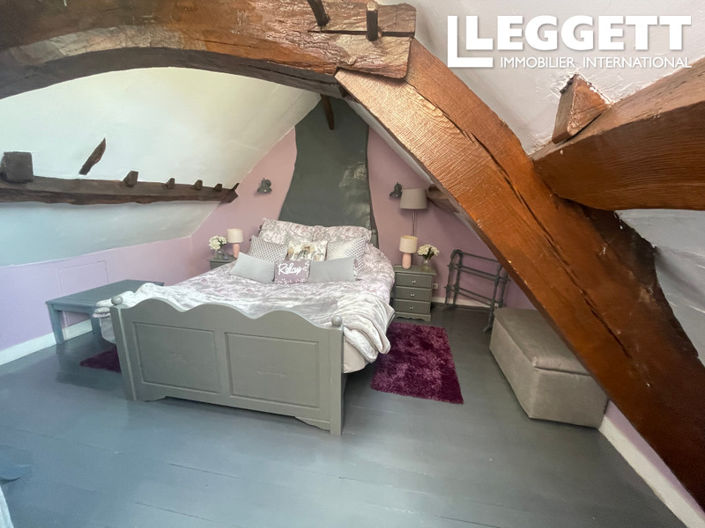 Image No.6-3 Bed House for sale