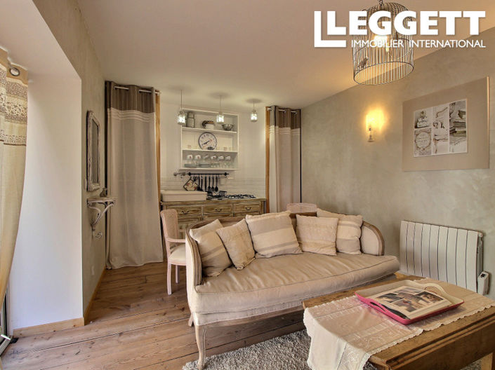 Image No.10-10 Bed House for sale