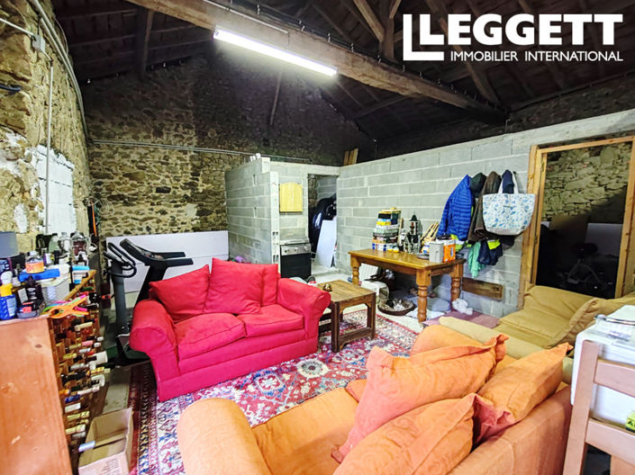 Image No.10-6 Bed House for sale