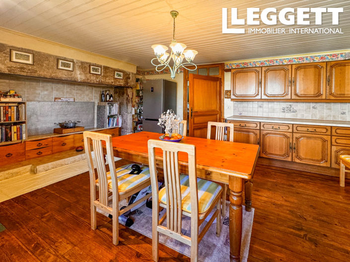 Image No.10-4 Bed House for sale