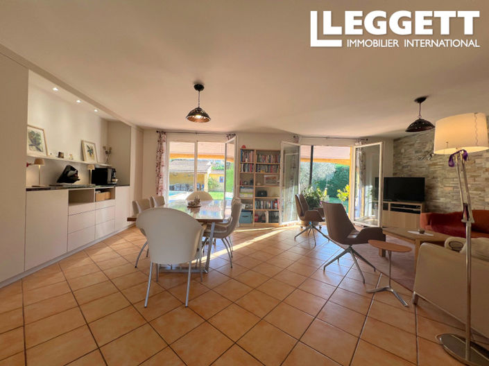 Image No.4-4 Bed House for sale