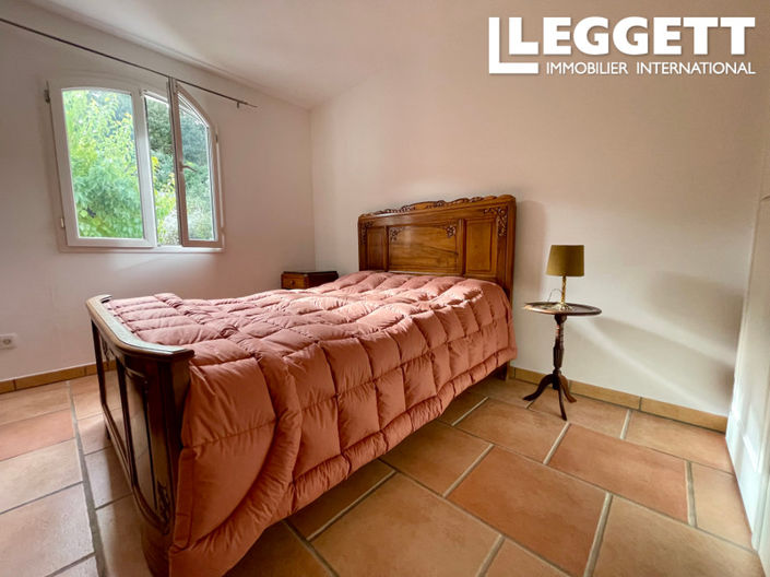 Image No.9-4 Bed House for sale