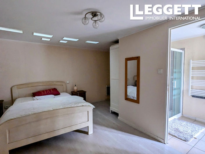 Image No.1-2 Bed House for sale