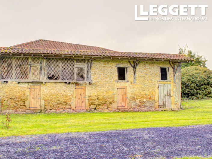 Image No.10-5 Bed House for sale