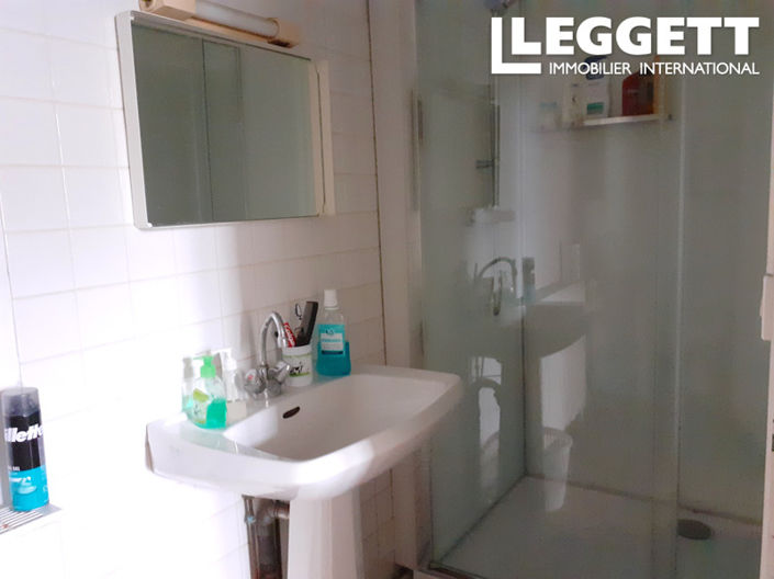 Image No.10-2 Bed House for sale