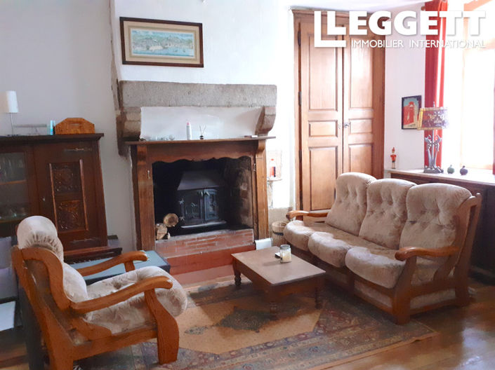 Image No.4-2 Bed House for sale