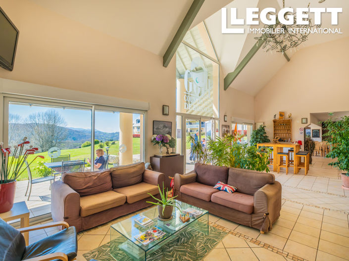 Image No.7-37 Bed Commercial for sale