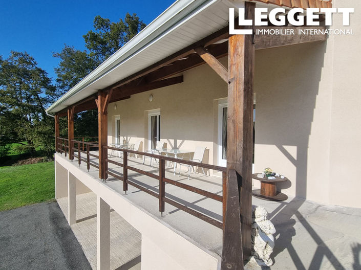 Image No.10-4 Bed House for sale